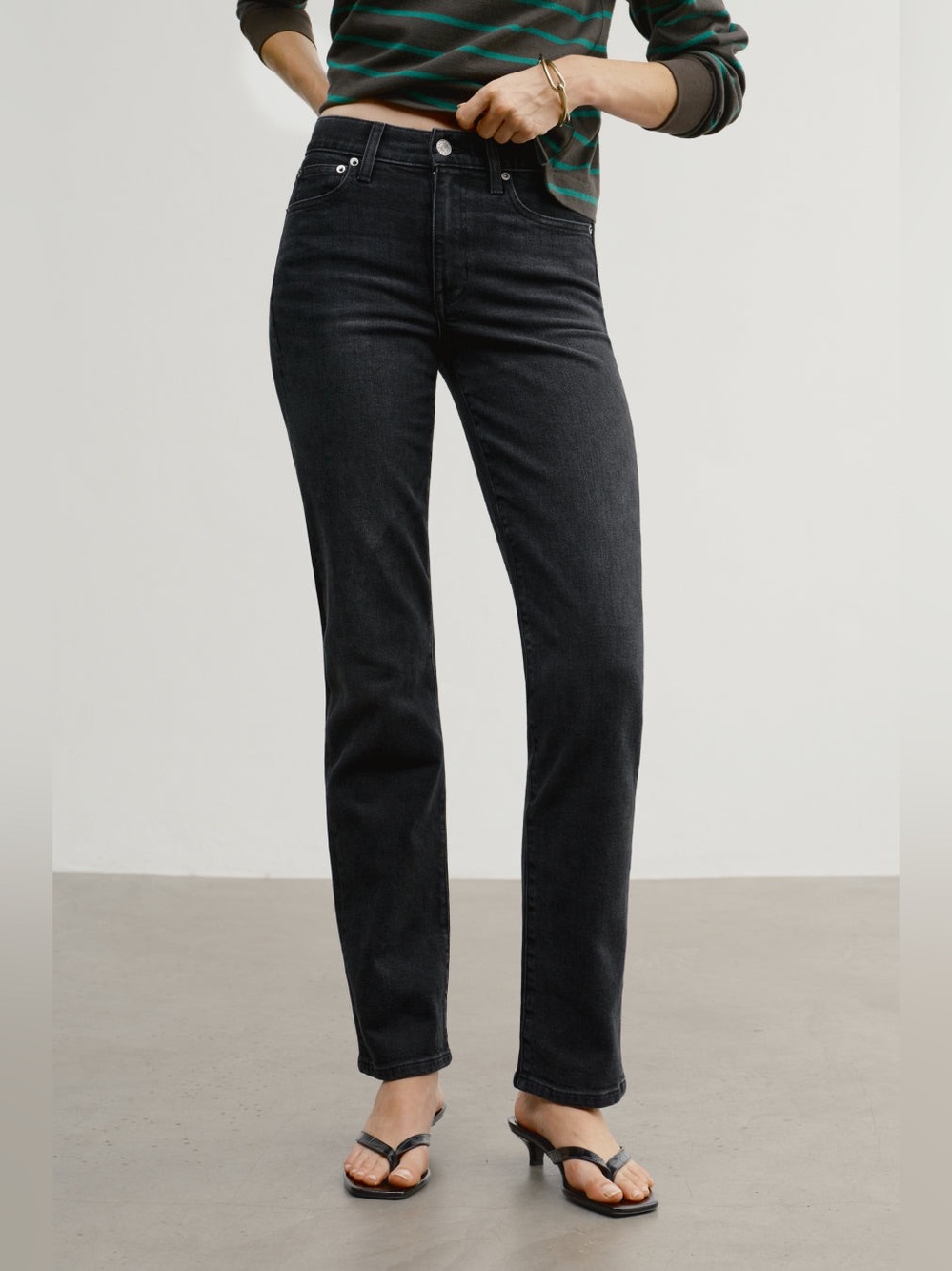 AYR The Lala Jeans Faded To Black Size 28
